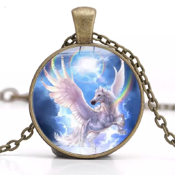 Jillerellas Castle Jewelry - Unicorn Necklace Gold Tone New With Tags NWT